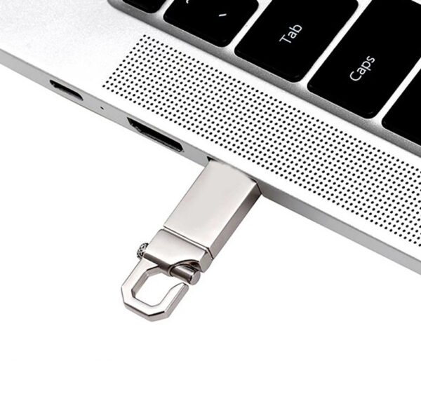 Buckle USB Flash Drive