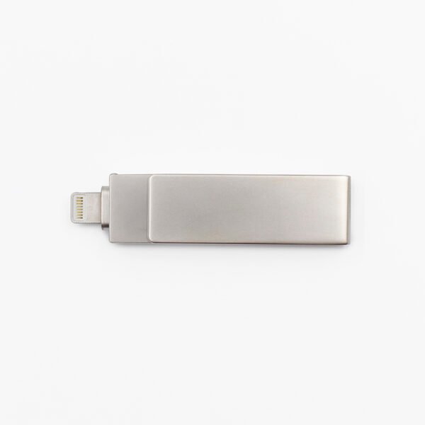 Twist Lightning USB Drive